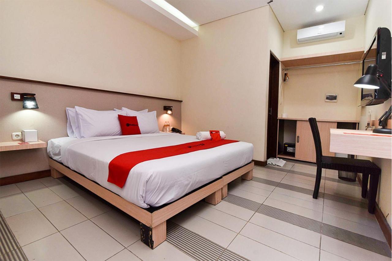 Reddoorz Near Legian Street Hotel ภายนอก รูปภาพ