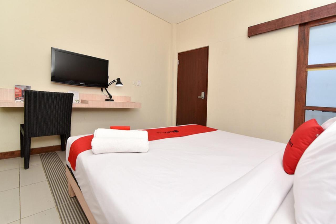 Reddoorz Near Legian Street Hotel ภายนอก รูปภาพ