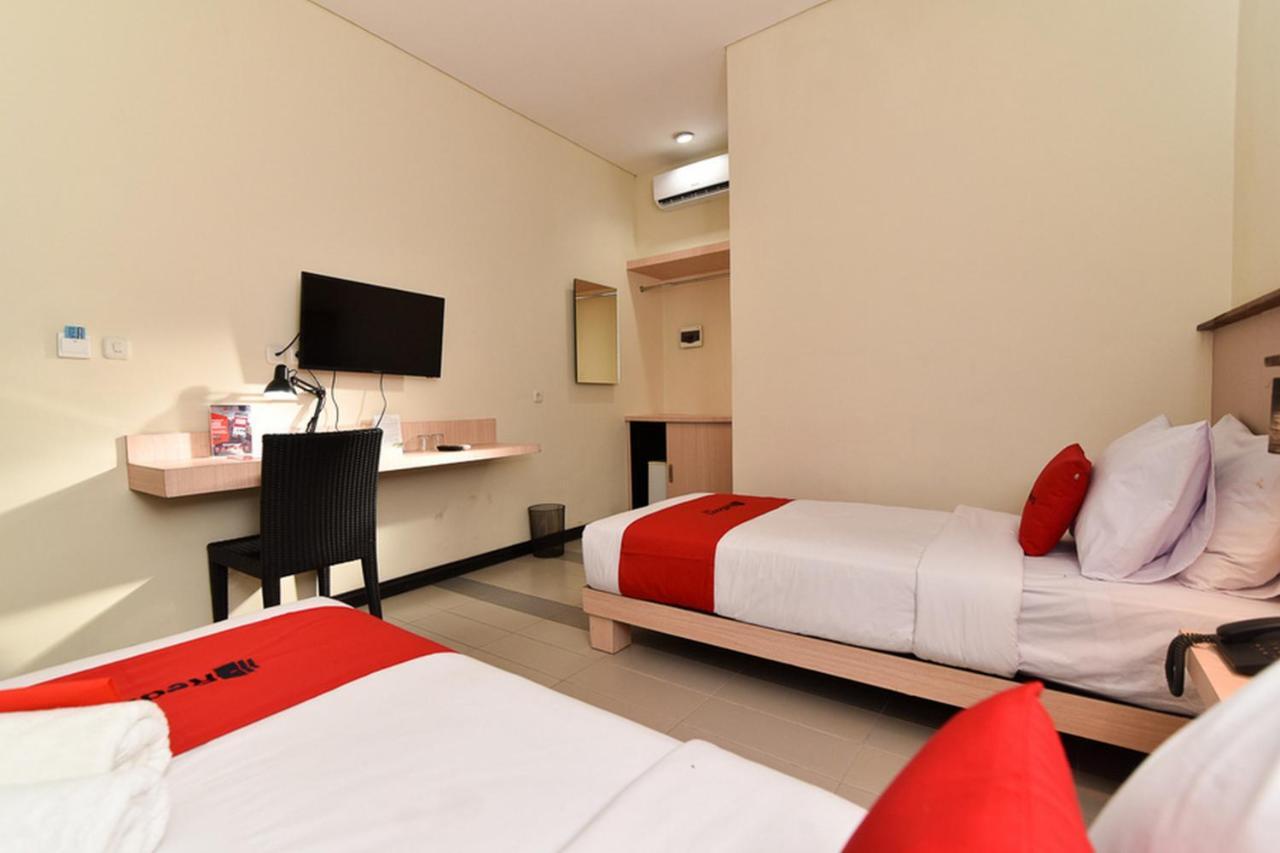 Reddoorz Near Legian Street Hotel ภายนอก รูปภาพ